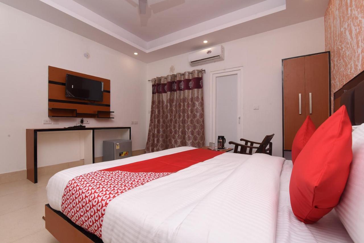Capital O 13310 Noida Suites מראה חיצוני תמונה
