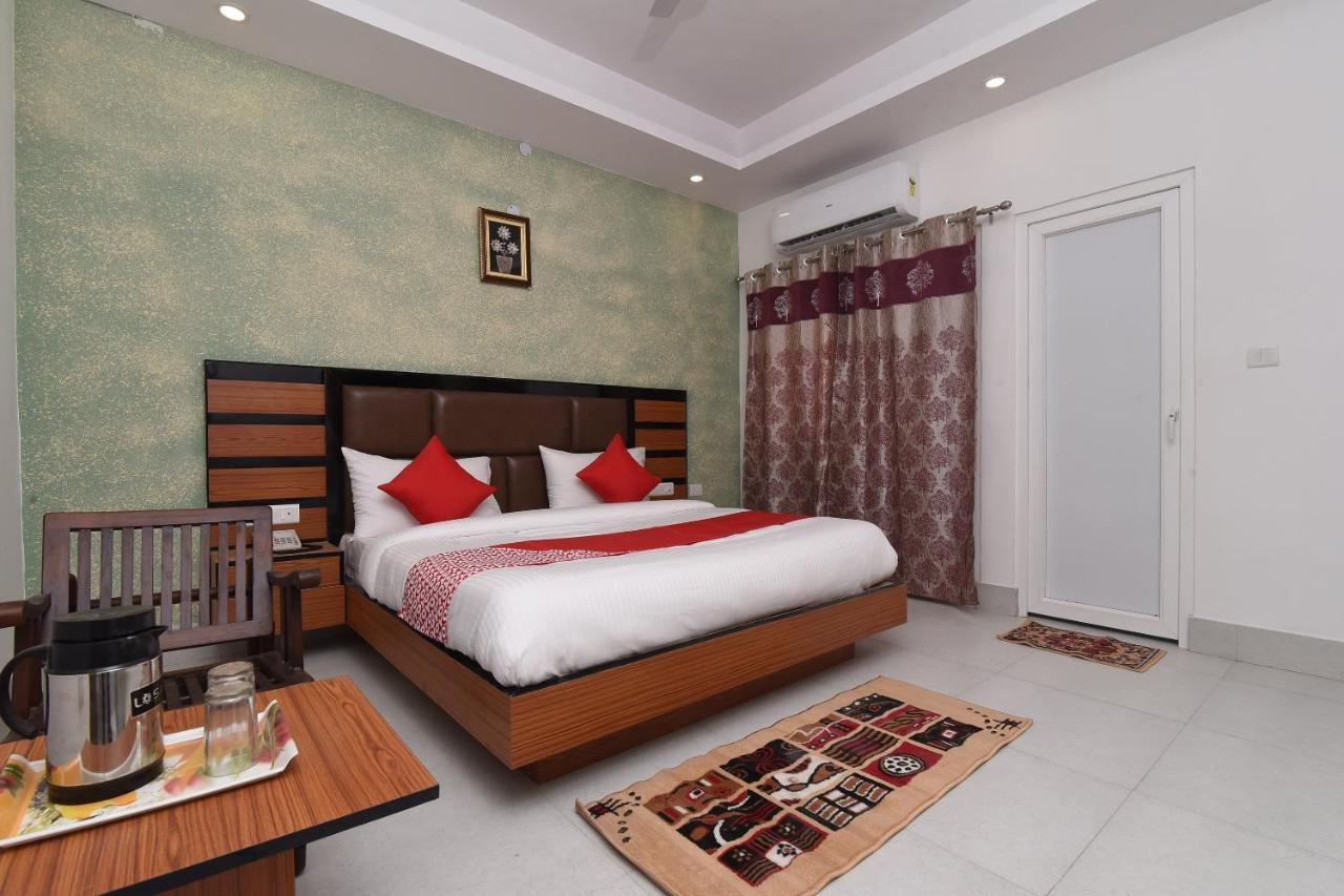 Capital O 13310 Noida Suites מראה חיצוני תמונה