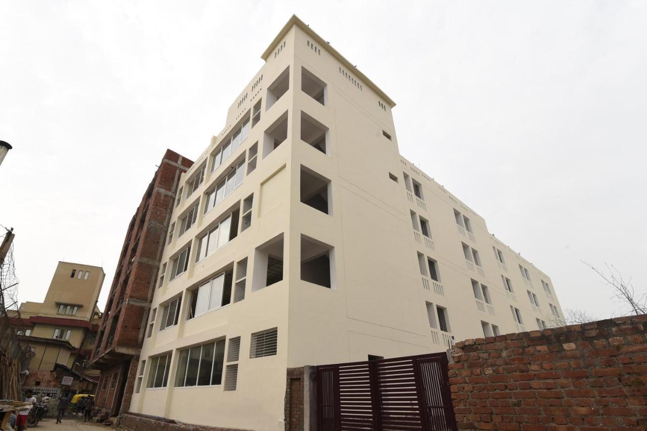 Capital O 13310 Noida Suites מראה חיצוני תמונה