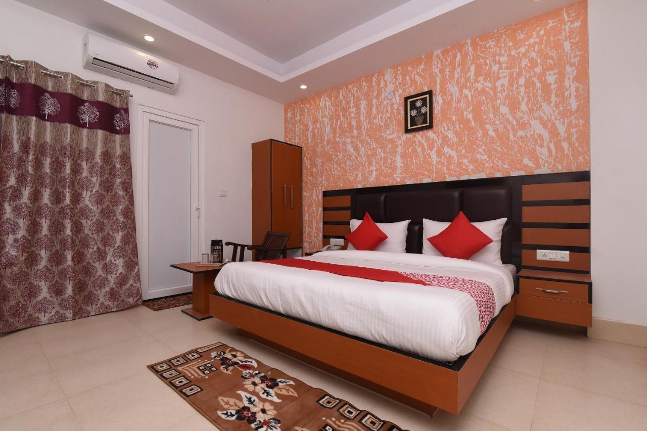 Capital O 13310 Noida Suites מראה חיצוני תמונה