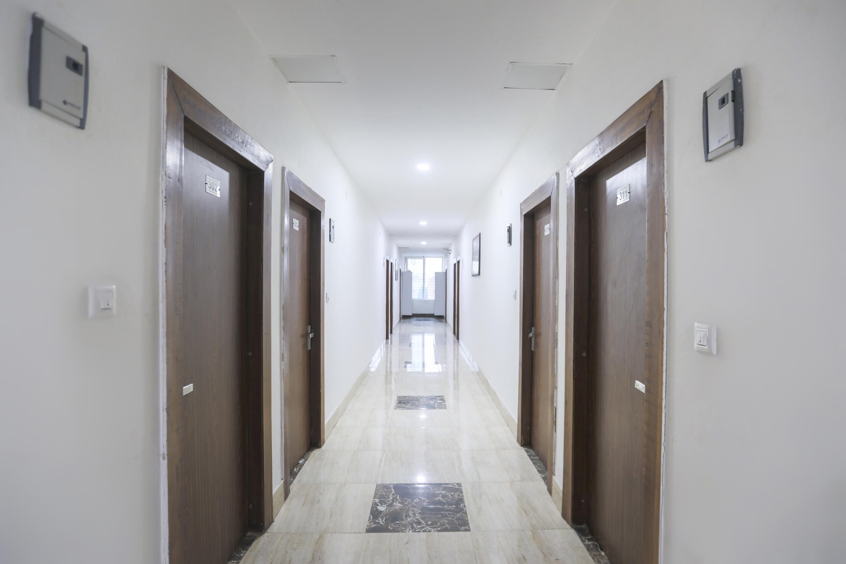 Capital O 13310 Noida Suites מראה חיצוני תמונה