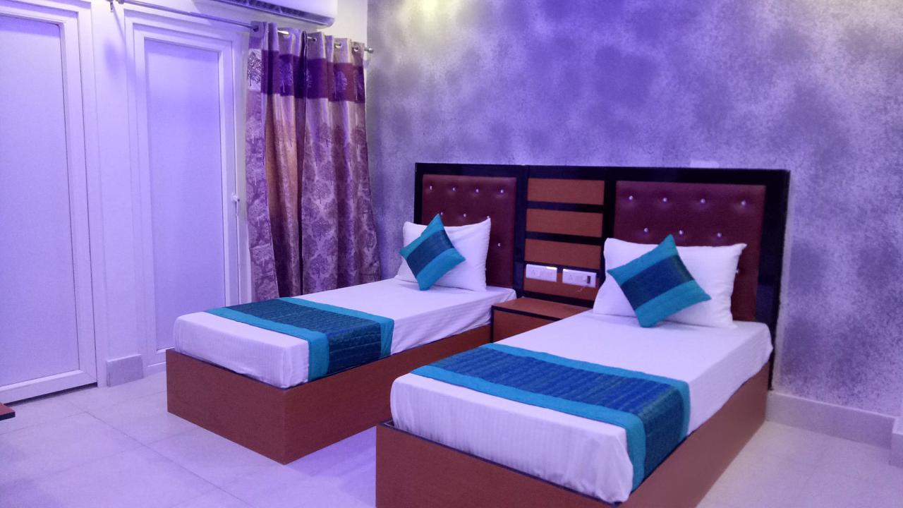 Capital O 13310 Noida Suites מראה חיצוני תמונה
