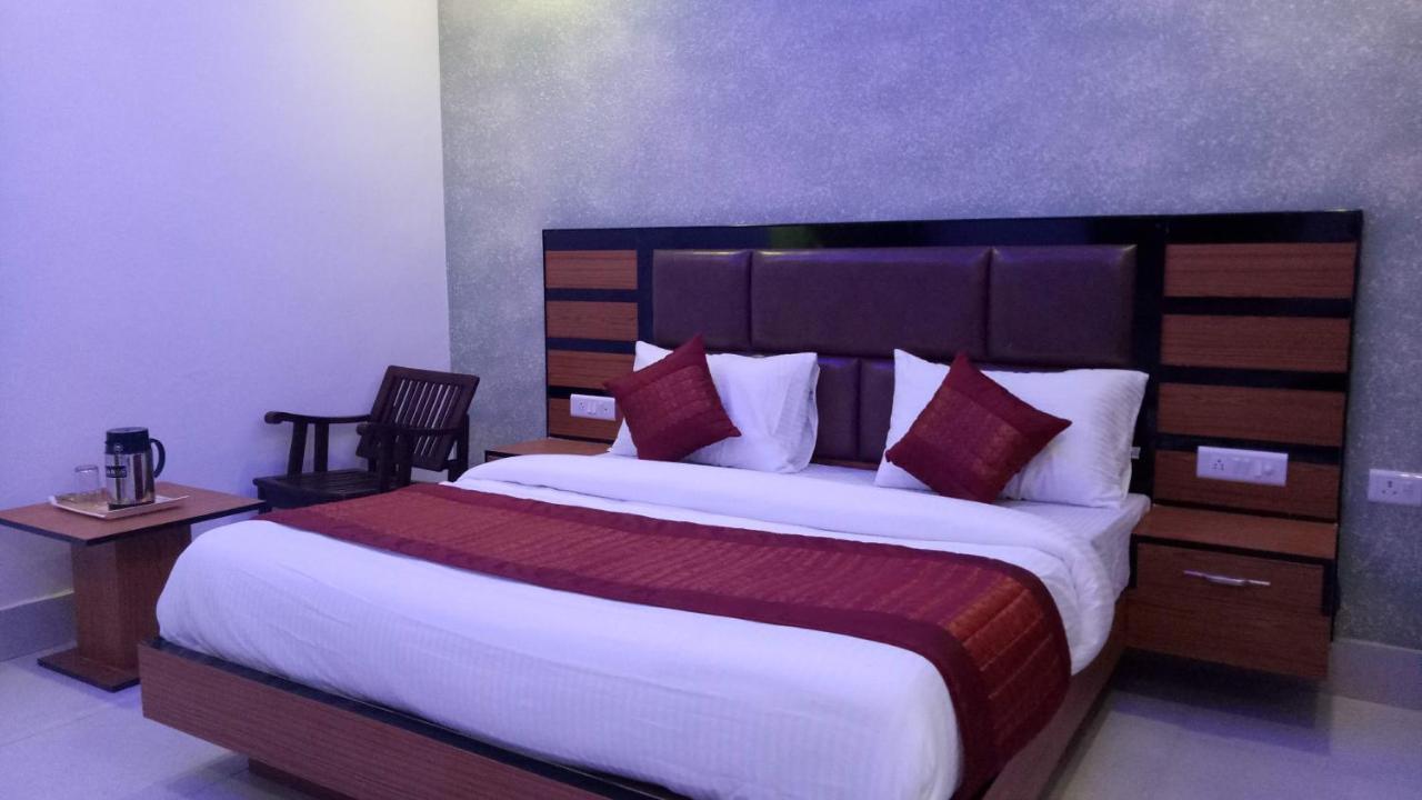 Capital O 13310 Noida Suites מראה חיצוני תמונה